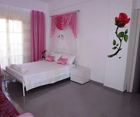 Atalos 3* Kamari (Santorini)
