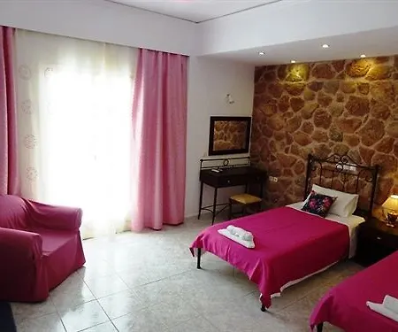 Atalos 3* Kamari (Santorini)